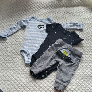 Newborn Set: 1 long sleeve, 1 short sleeve, 1 pant